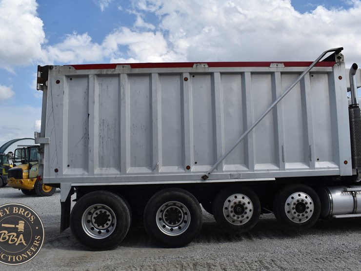 2007-kenworth-t800-image-11