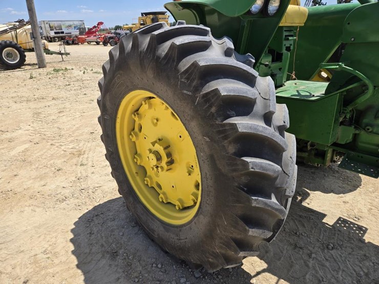 john-deere-4020-image-13
