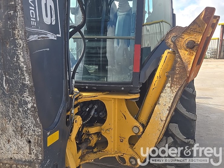 2020-deere-310sl-image-27