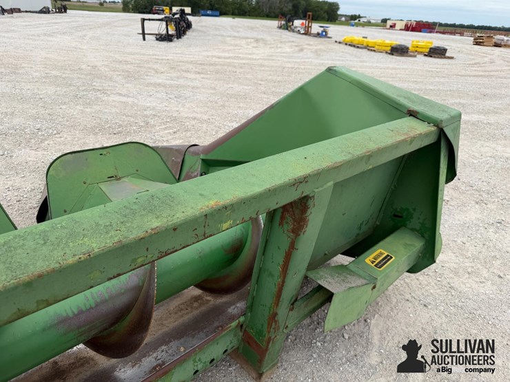 john-deere-444-image-17