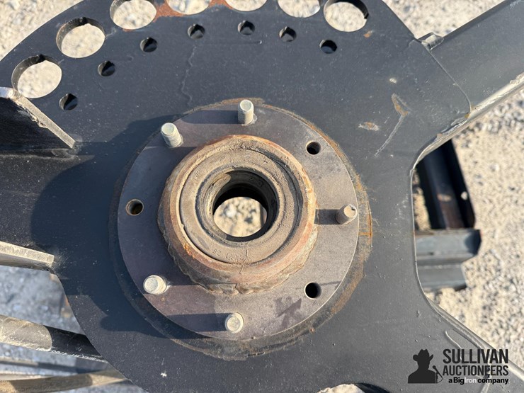 skidloader-attach-tire-grabber-image-6