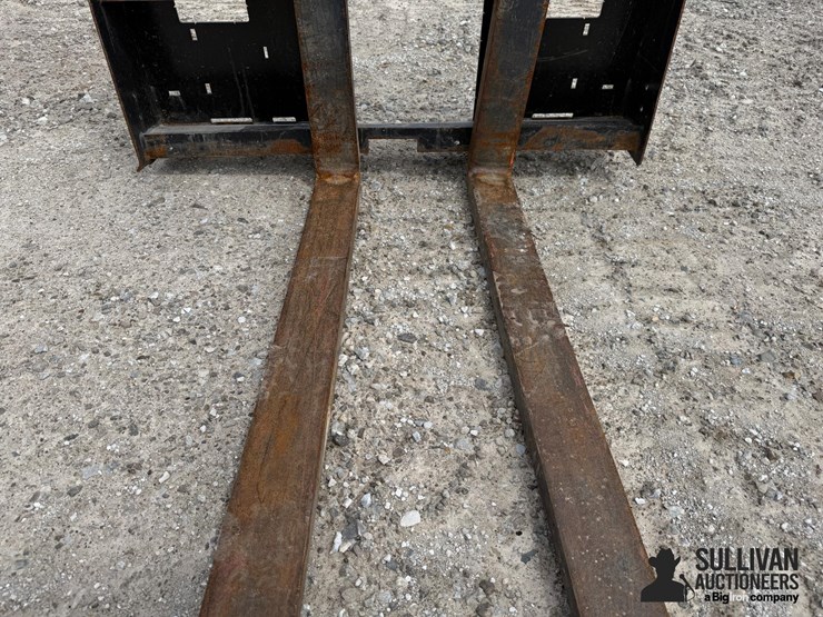 skidpro-48"-pallet-forks-image-14