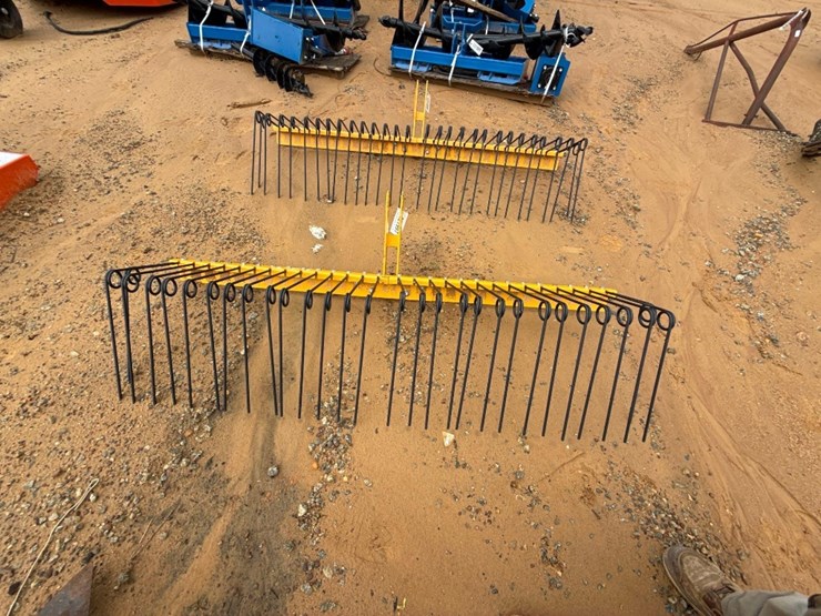 192---6'-3pt-hitch-straw-rake-image-5