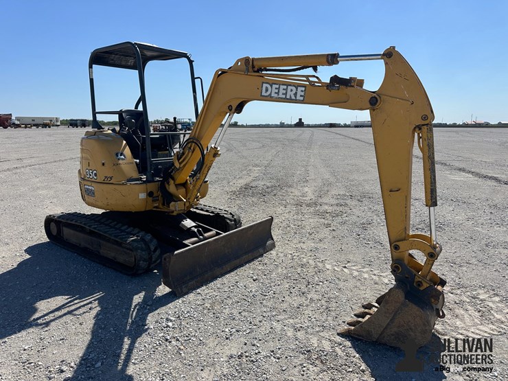 2005-deere-35c-image-3
