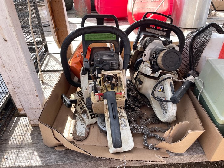 #2131-•-(2)-stihl-chainsaws-image-2