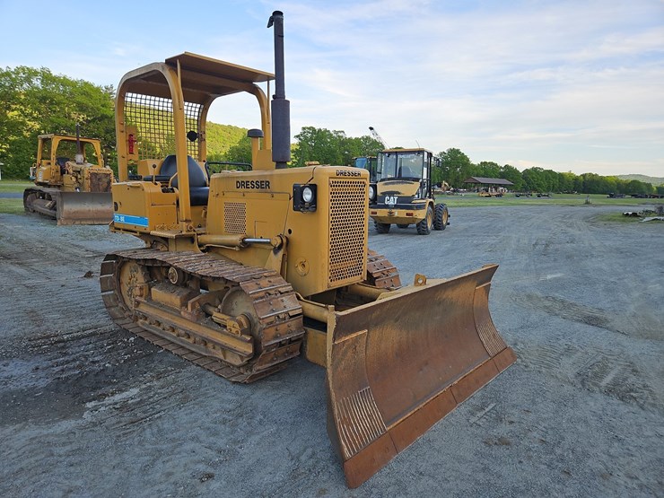 1985-dresser-td-8e-crawler-dozer-image-7