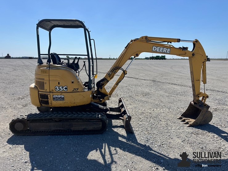 2005-deere-35c-image-4