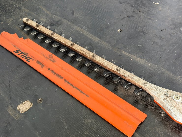 #6080-•-stihl-hl90k-1.5'-hedge-trimmer-image-6