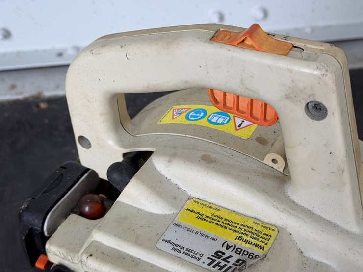 #6037-•-stihl-ht75-handheld-leaf-blower-image-5