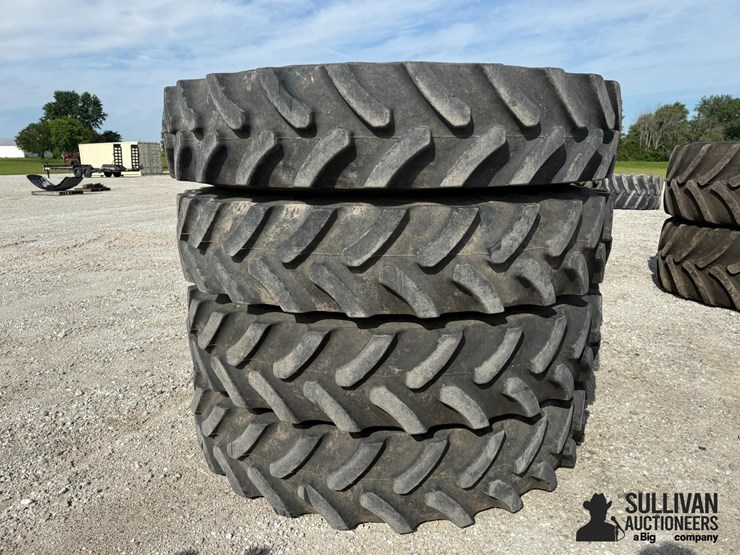 john-deere-12-image-5