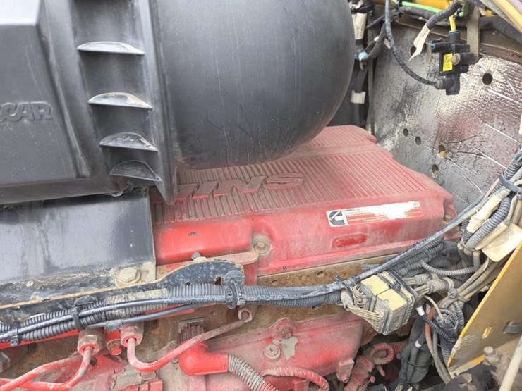 2015-kenworth-t800-image-30