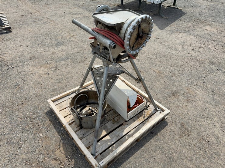 ridgid-no.-300-pipe-threading-machine-image-2