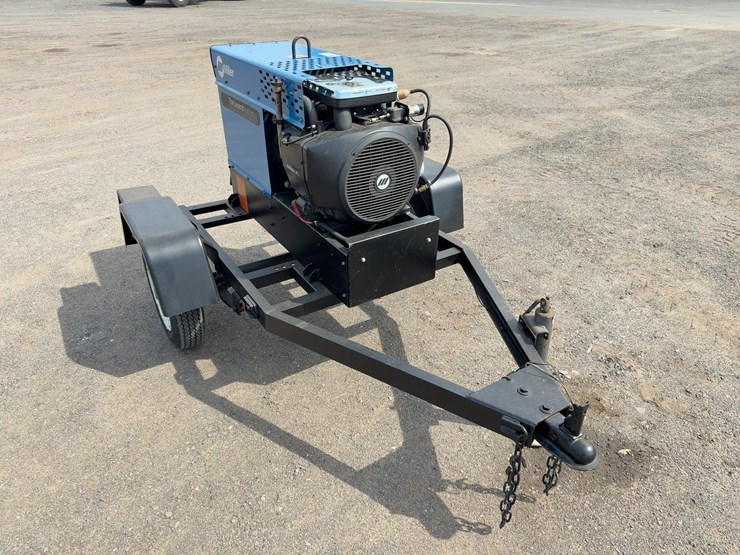 miller-legend-aead-200le-welder/generator-image-6