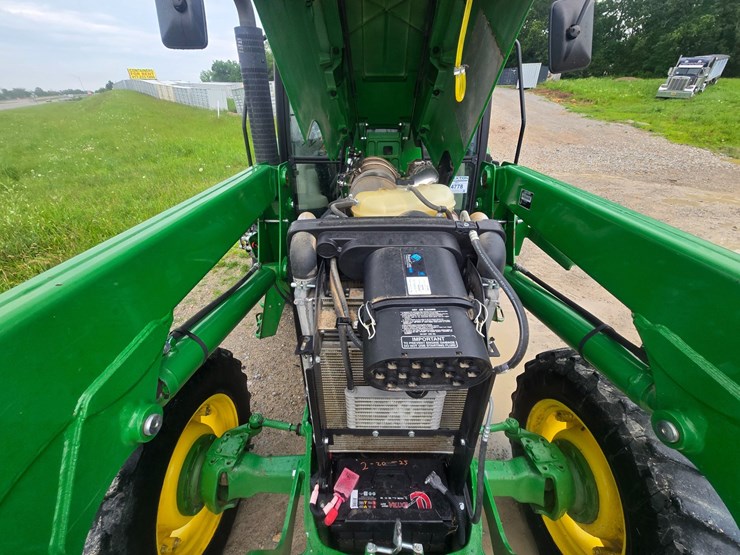 john-deere-6105d-image-20