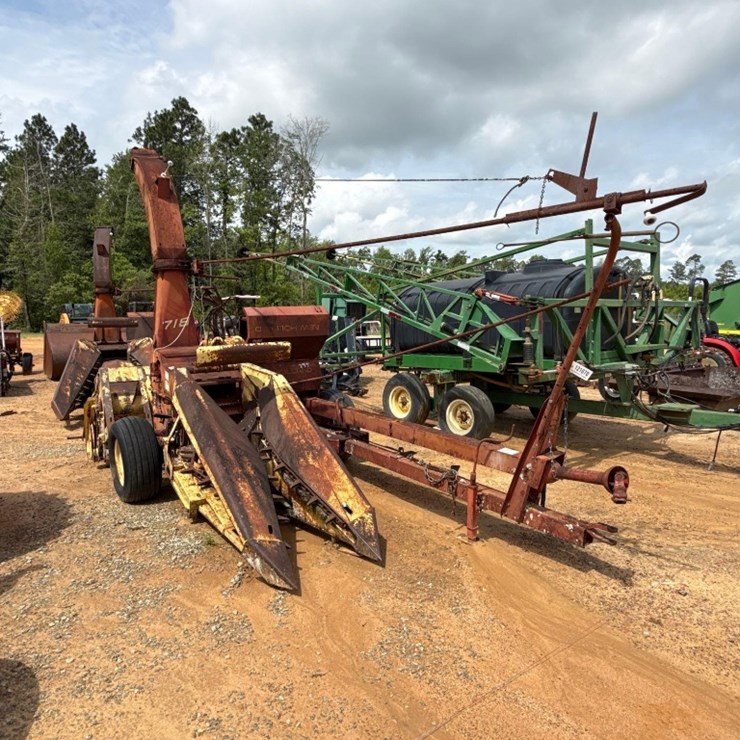 NEW HOLLAND 718