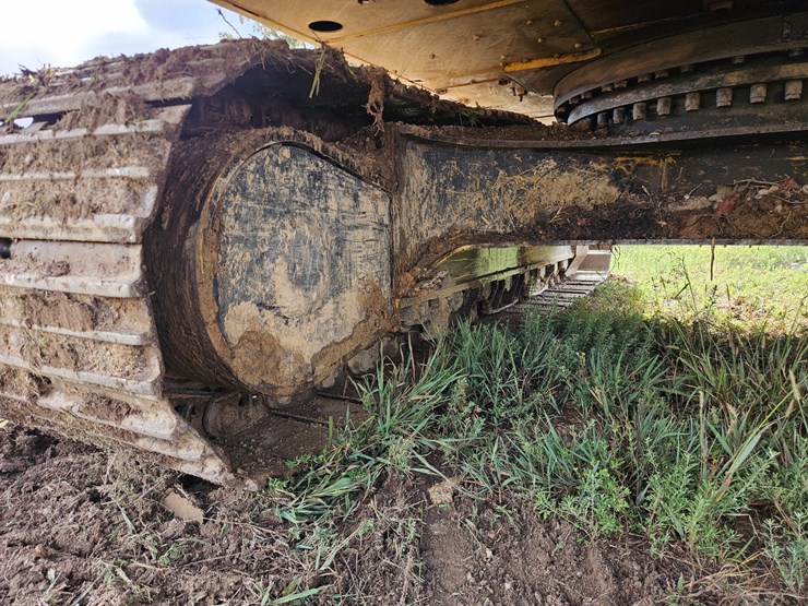 2017-caterpillar-336f-image-81