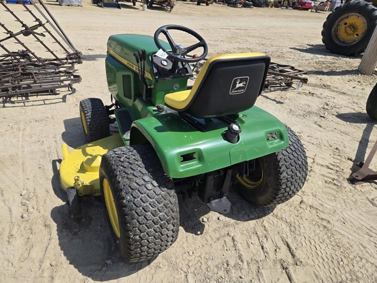 john-deere-400-image-6