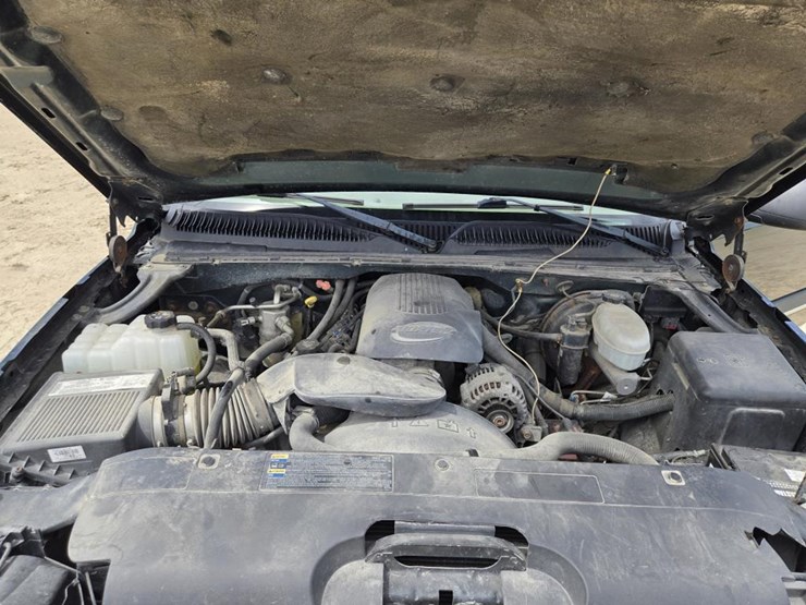 2004-chevrolet-1500-image-28