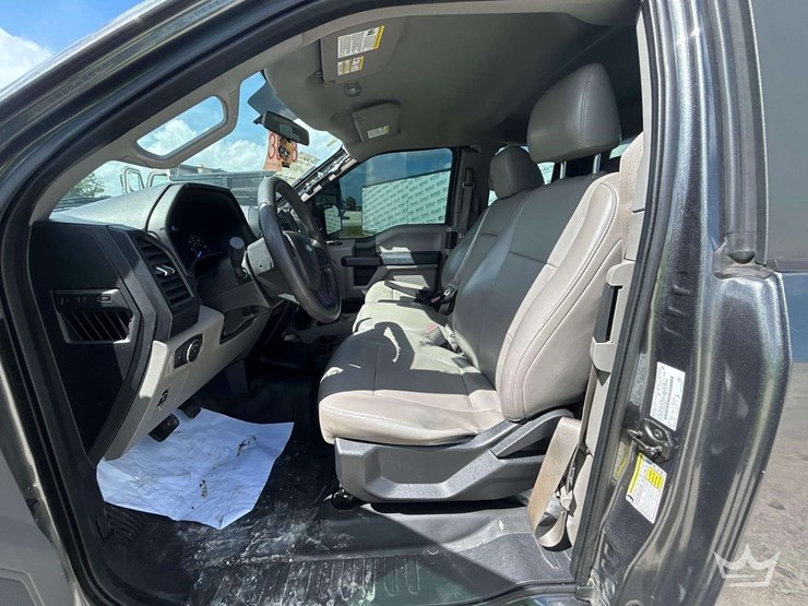 2016-ford-f150-image-12
