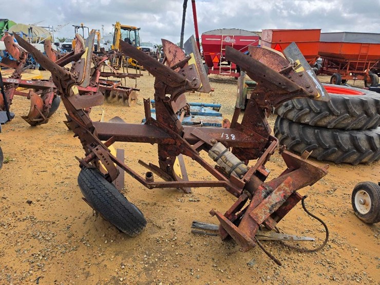 138---3-bottom-flip-plow-image-5