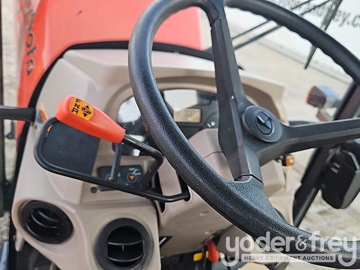 2020-kubota-m6060hd-image-28
