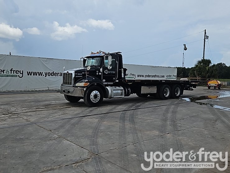 2014-peterbilt-337-image-2