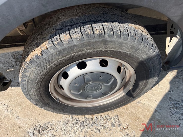 2019-ford-transit-image-10