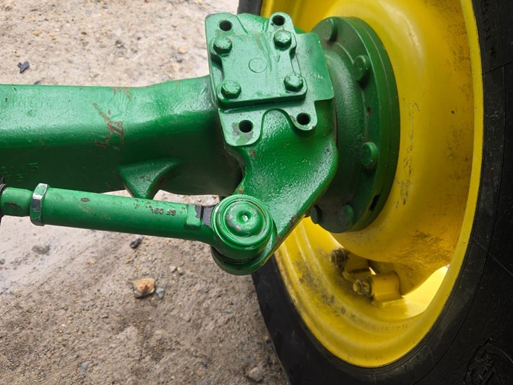 john-deere-6105d-image-64