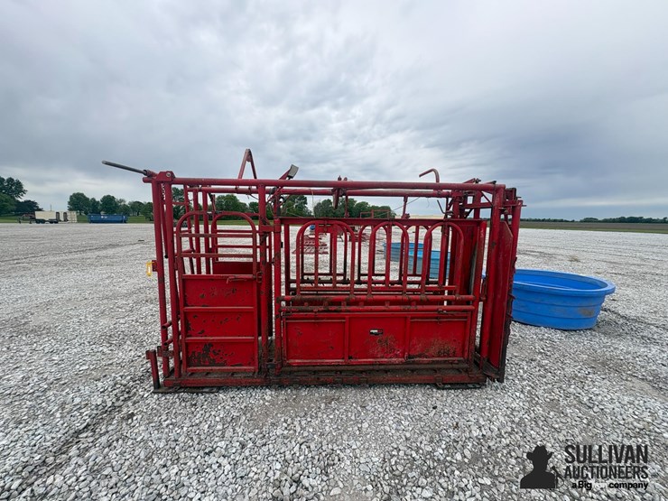 stronghold-cattle-chute-image-4