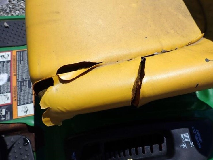 john-deere-la110-image-7