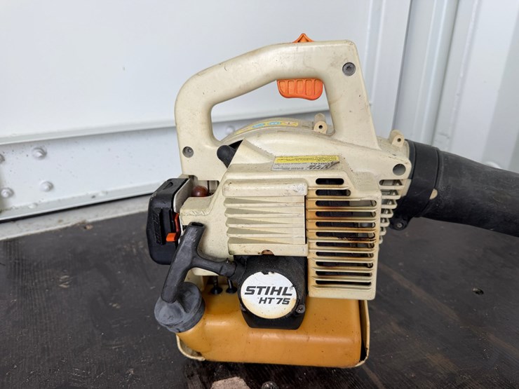 #6037-•-stihl-ht75-handheld-leaf-blower-image-3