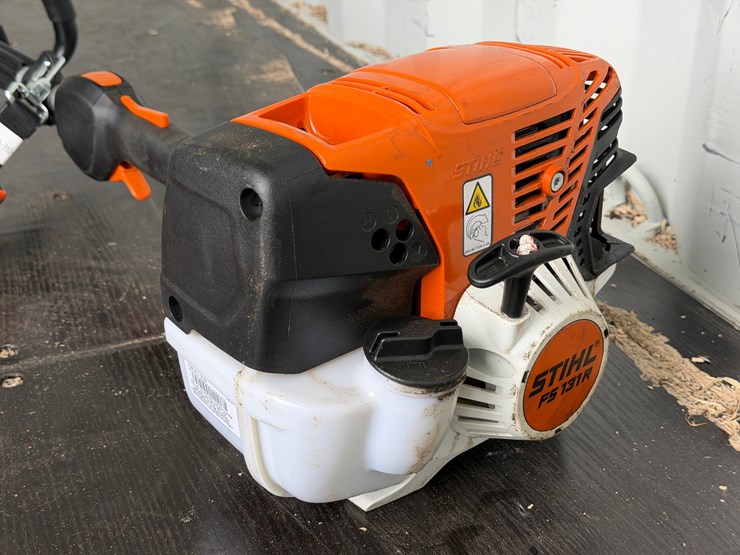#6018-•-stihl-fs131r-string-trimmer-image-4