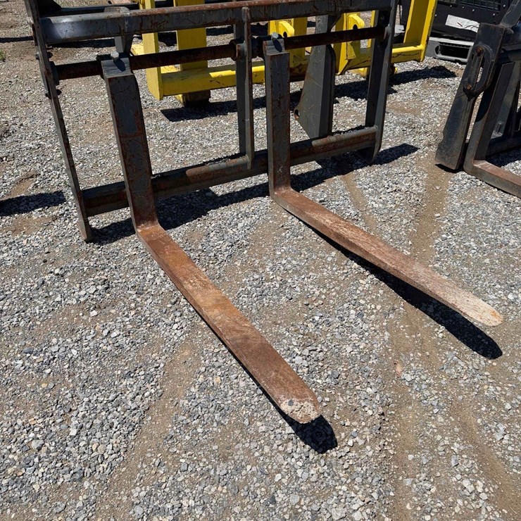 GEM Coupler Pallet Forks