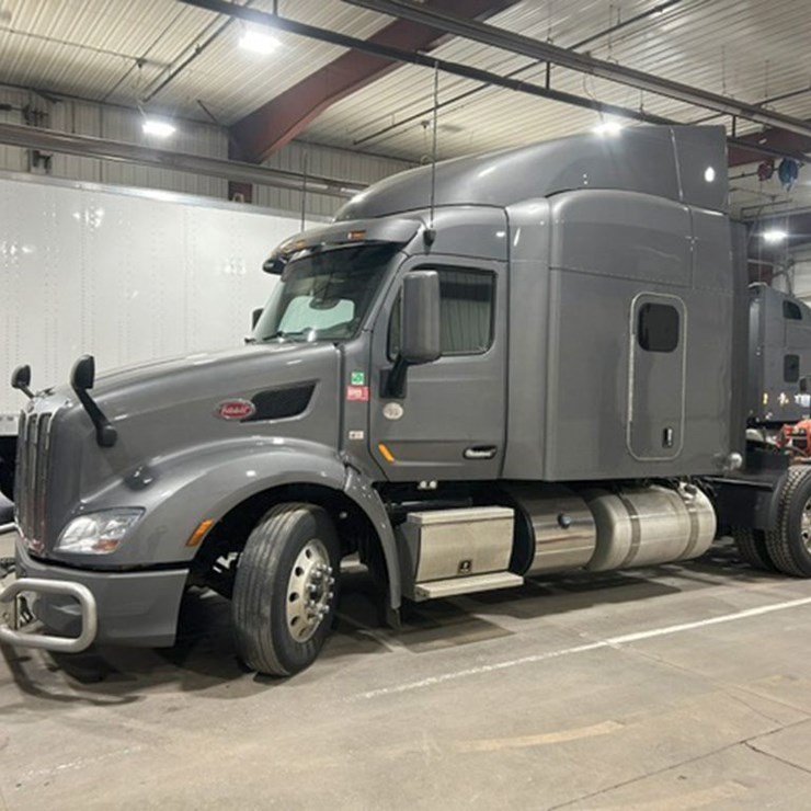 2020 PETERBILT 579
