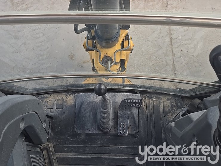 2020-deere-310sl-image-45