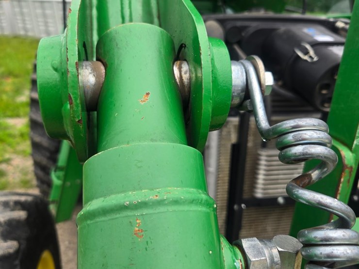 john-deere-6105d-image-71