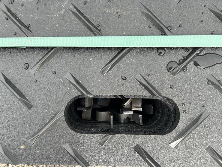 #11-•-(15)-ground-protection-mats---4'-x-8'-x-0.5"-image-3