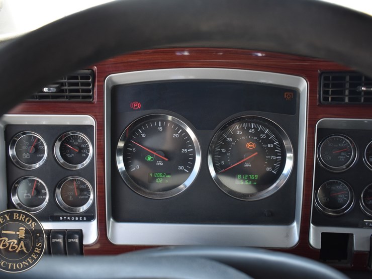 2007-kenworth-t800-image-42