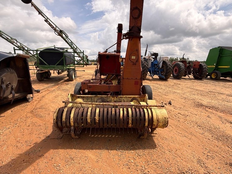 new-holland-717-image-5