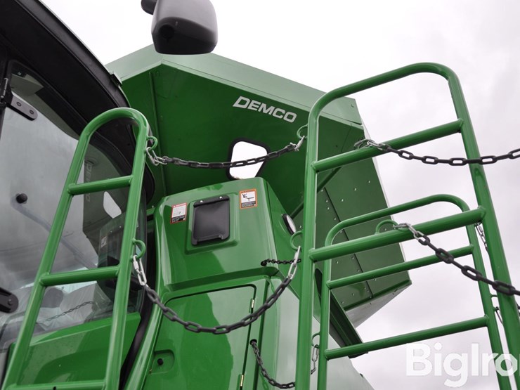 2023-john-deere-s780-image-15