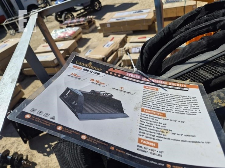 landhonor-hsb-12-72w-hydraulic-screening-bucket-image-4