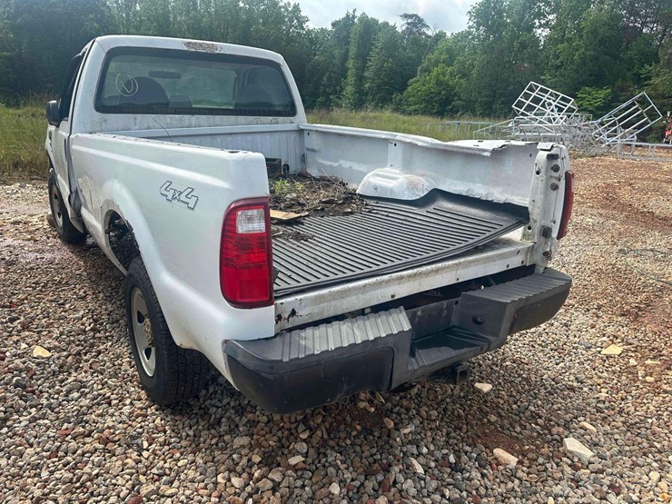 2008-ford-f250-xl-image-7