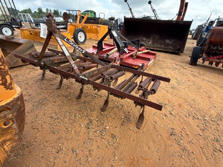 massey-ferguson-9-image-2