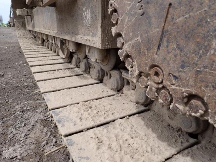 2022-komatsu-pc210-lc-11-image-46