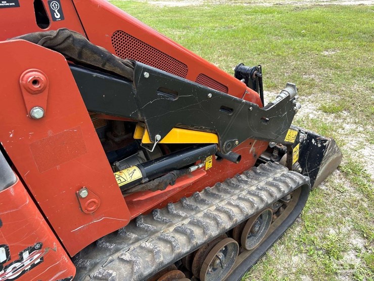 2020-ditch-witch-sk800-image-13