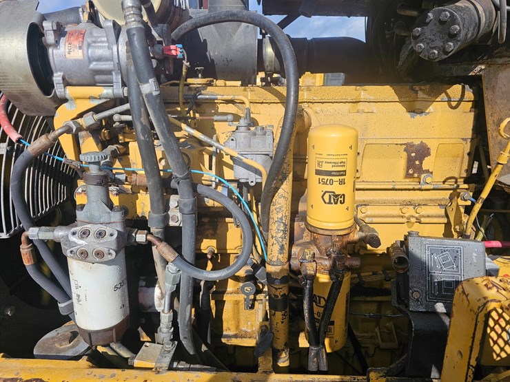 2000-caterpillar-574-image-18
