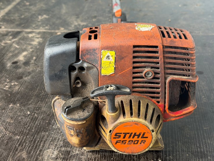 #6075-•-stihl-fs90r-2.5'-hedge-trimmer-image-2