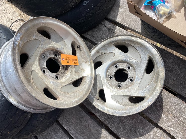 #2161-•-(2)-17"-aluminium-rims-image-1