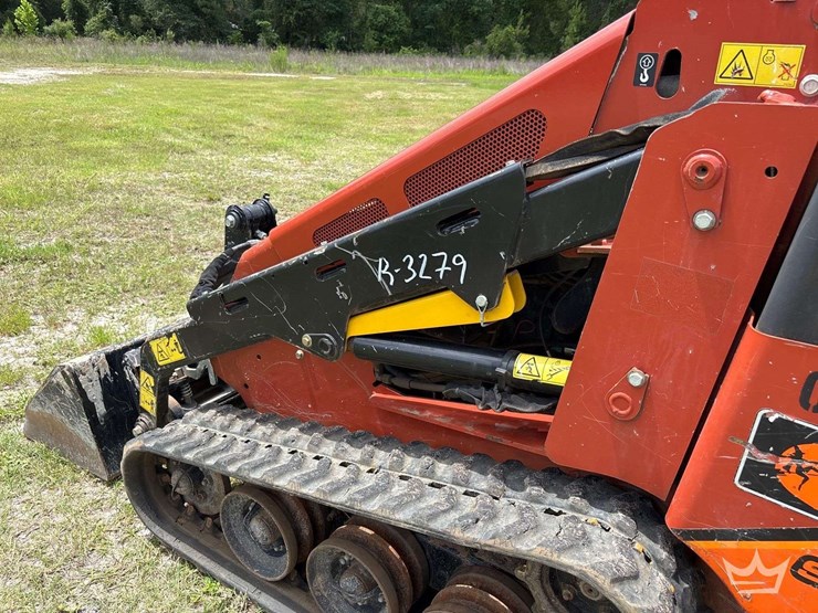 2020-ditch-witch-sk800-image-12
