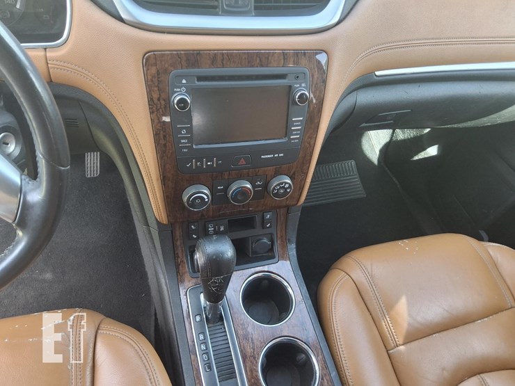 2014-chevrolet-traverse-image-17